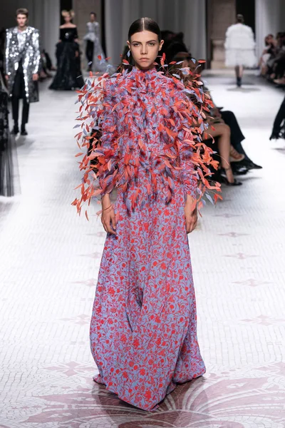 Look 34